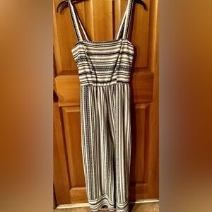 Woman’s Summer Romper
Size 8